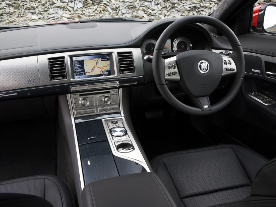  Jaguar XFR 2009 года  (UK) (фото 21 из 22)